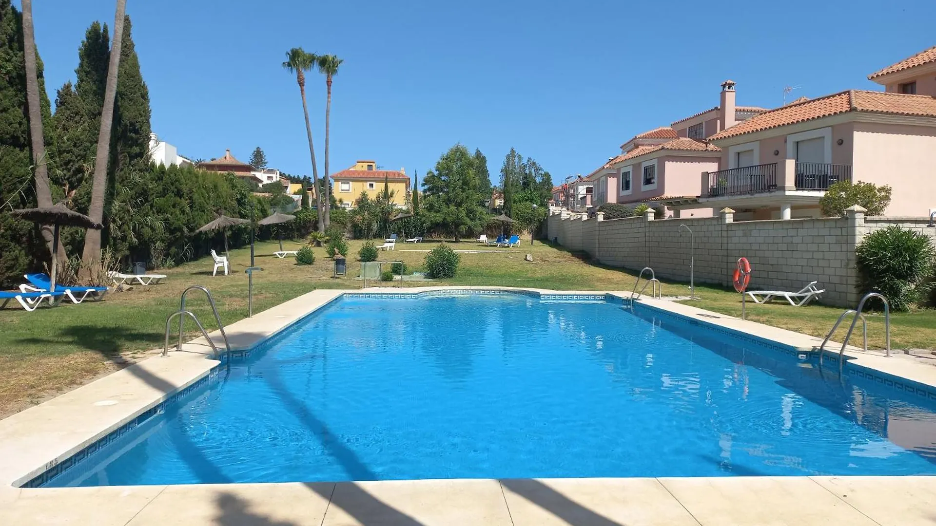Place-To-Relax San Luis de Sabinillas 0*,  Spain